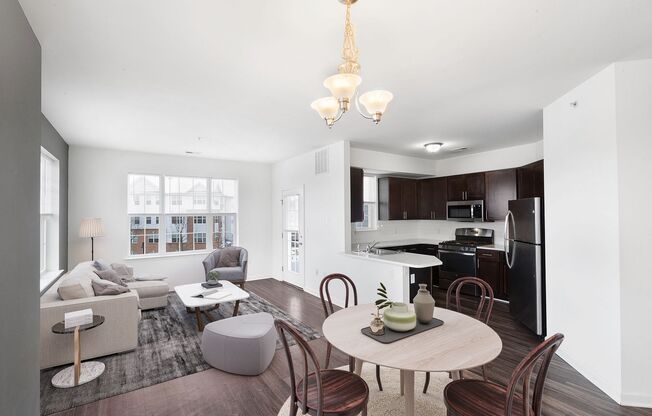 2 beds, 2 baths, 1,160 sqft, $2,395, Unit 4112
