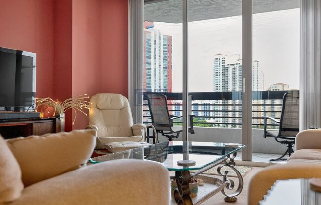 2 beds, 2 baths, $2,700, Unit #1402