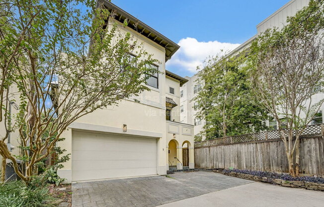 3128 ALABAMA CT
