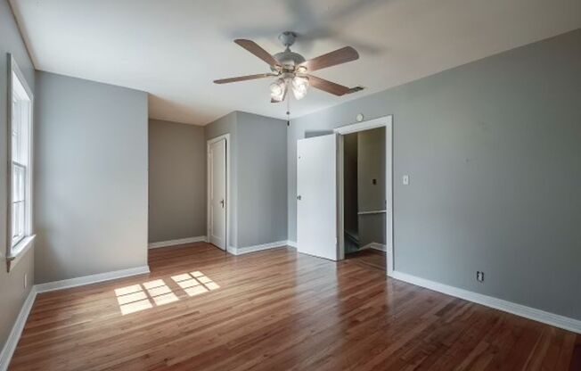 4 beds, 4.5 baths, $3,800, Unit 3608 Kell St.