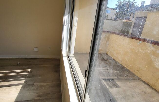 1 bed, 1 bath, 640 sqft, $1,950, Unit 1435 - J