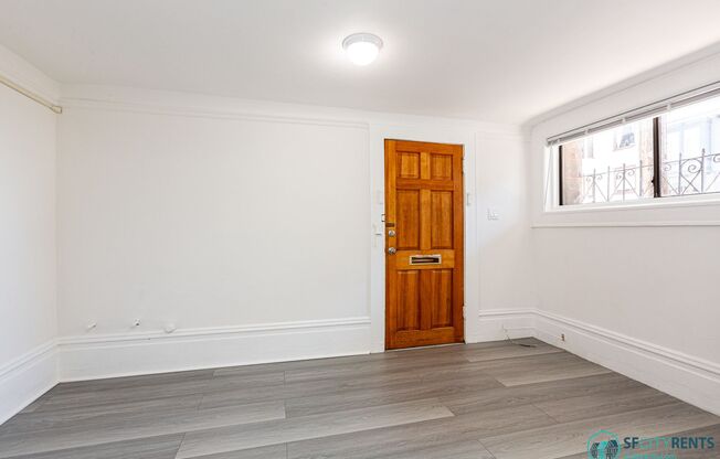 Russian Hill: Remodeled 1 Bedroom near Shopping, Bars, Restaurants and Parks