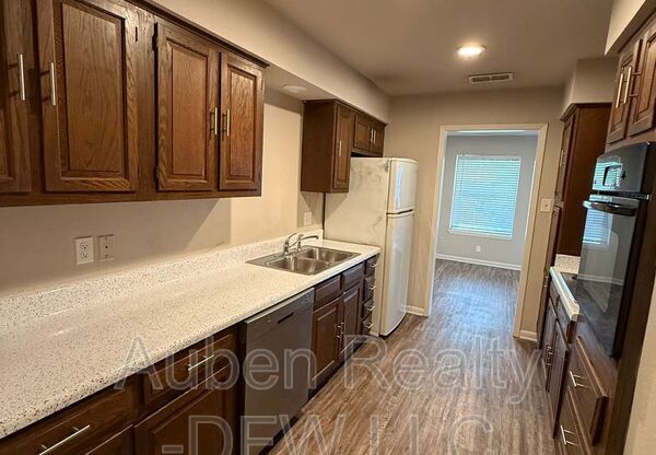 1413 BLACKWELL DR