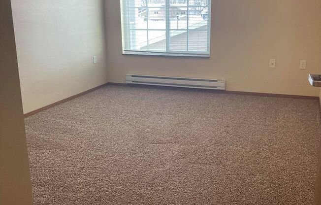 3 beds, 2 baths, 1,345 sqft, $1,815, Unit 3106