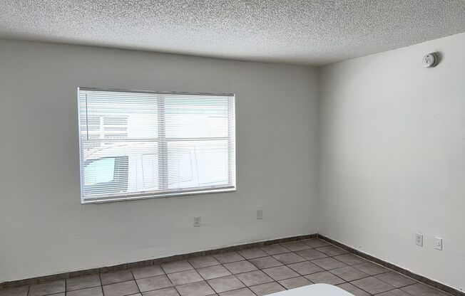 1 bed, 1 bath, 520 sqft, $1,600, Unit AG 11