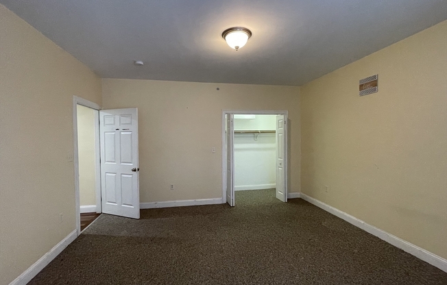 2 beds, 2 baths, 1,000 sqft, $2,900, Unit 8