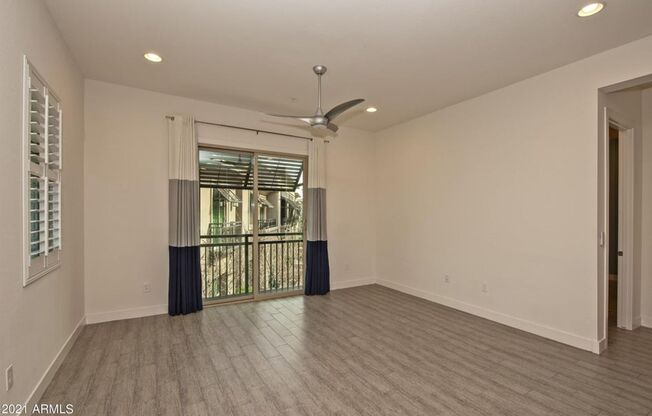 Absolutely gorgeous 3 bedroom at Diamante!!!  This place is a show piece!!!  The property is gated!!!  Resort like living close to Old Town Scottsdale and Hiking at Papago!!!