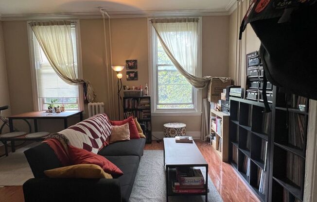 1 bed, 1 bath, 575 sqft, $1,425, Unit 11-04
