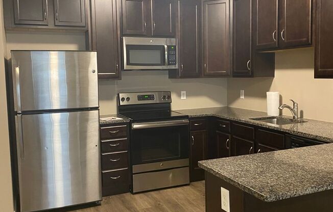 2 beds, 2 baths, 1,184 sqft, $2,025, Unit 209