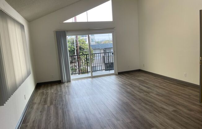 1 bed, 1 bath, 750 sqft, $2,350, Unit 205