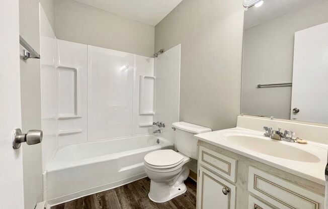 1 bed, 1 bath, 500 sqft, $925, Unit 154