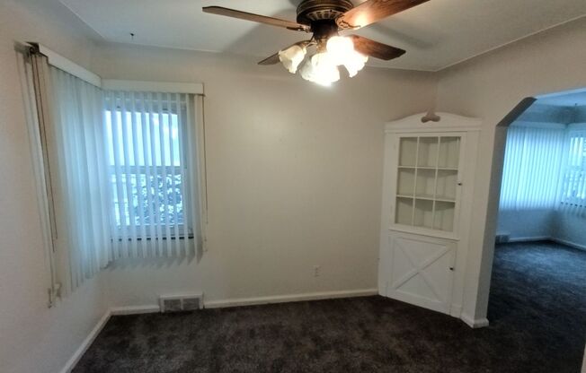 3 beds, 1 bath, $1,300