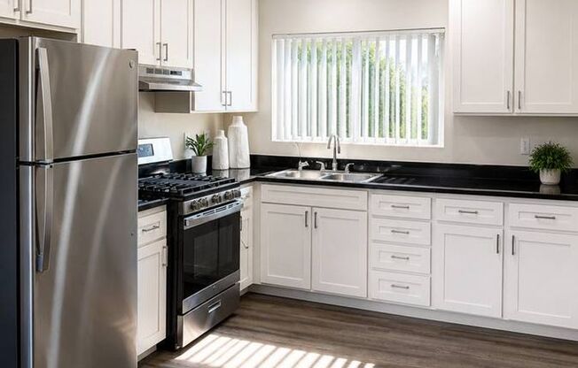 2 beds, 1 bath, 780 sqft, $2,295, Unit 667-O