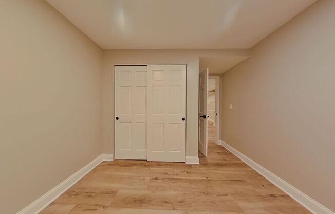 1 bed, 1 bath, 810 sqft, $2,400, Unit 1313 G
