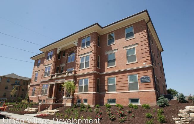 2934 Leavenworth