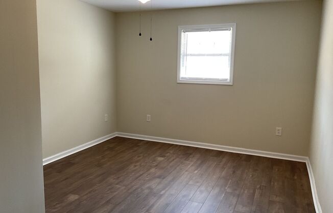 2 beds, 2 baths, $1,000, Unit 9K Wilkerson Rd