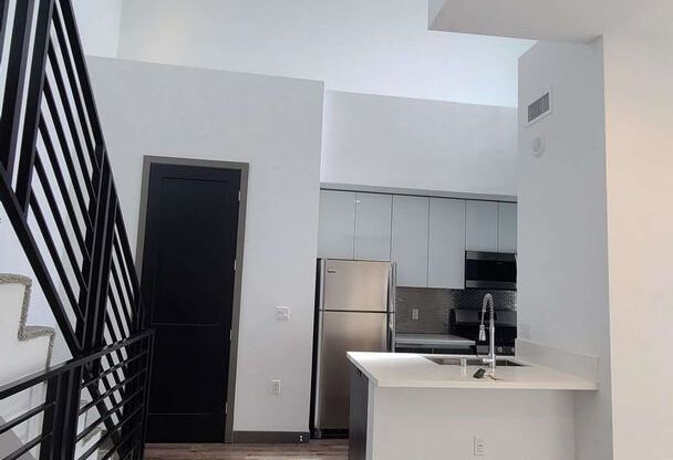 ST Living at 644 Hobart | Where Style, Comfort, and Hollywood Energy Meet.
