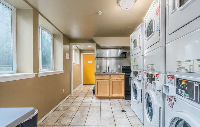 Troveré - Elevated Studio Living