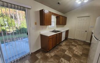 3 beds, 2 baths, $1,450