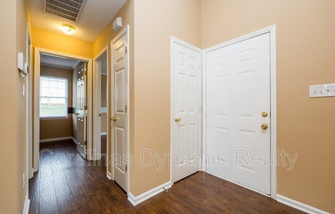 905 MILKFARM CT
