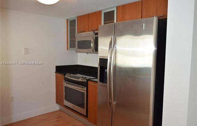 2 beds, 2 baths, $3,800, Unit # 2310