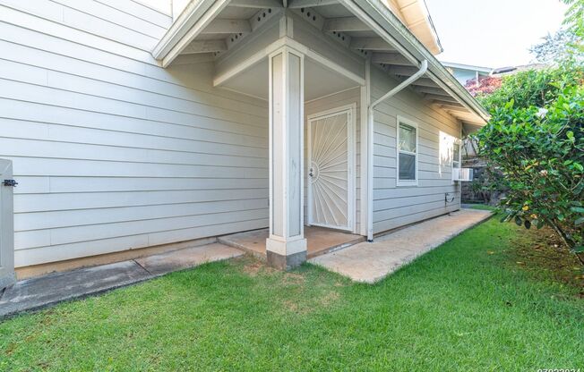 Immaculate 3bd/2.5 SF Home With Upstairs Office Nook & Bonus Room