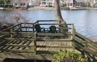 402 MARYLAND CT
