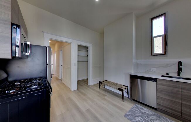 2 beds, 1 bath, 785 sqft, $3,545, Unit 1926 Bush Street #B