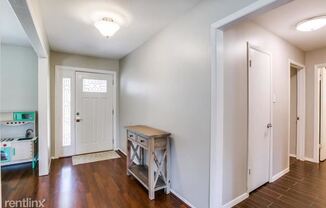 1748R Cynthia Lane