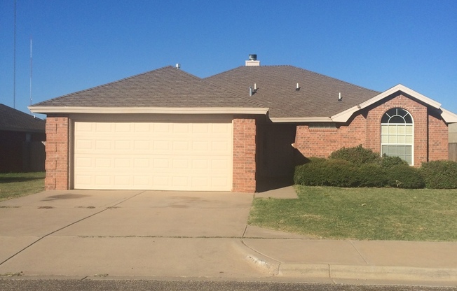 3 beds, 2 baths, $1,495