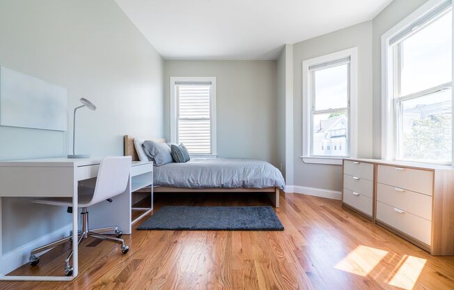 728 East 2nd Street