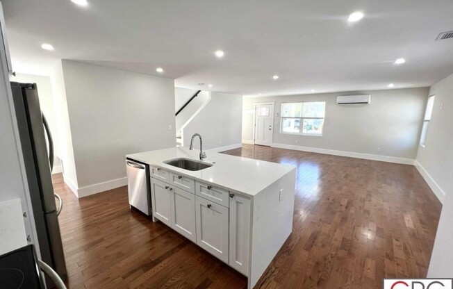 290 RIVERSIDE AVE