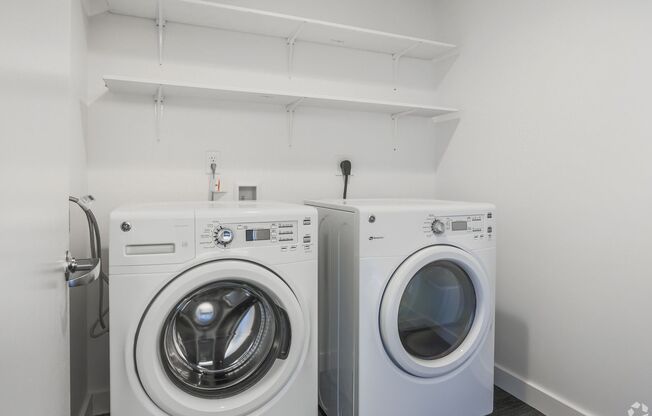 2 beds, 2 baths, 1,155 sqft, $3,895, Unit 520