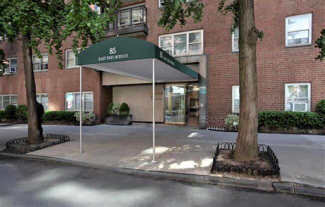 3 beds, 3 baths, 1,438 sqft, $8,500, Unit 5F
