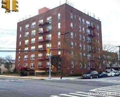 222 89 BRADDOCK AVE