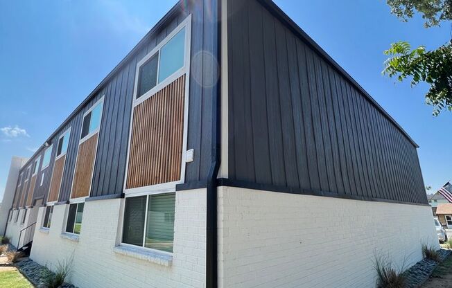 3 beds, 2 baths, 1,000 sqft, $1,200, Unit 111