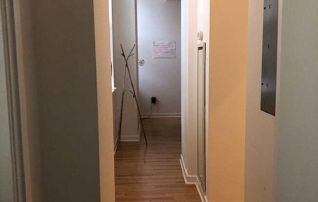 1 bed, 1 bath, 600 sqft, $1,399, Unit 122
