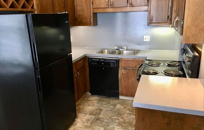 2 beds, 1 bath, 962 sqft, $1,525, Unit 1K