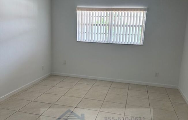 1 bed, 1 bath, 664 sqft, $1,595, Unit 305