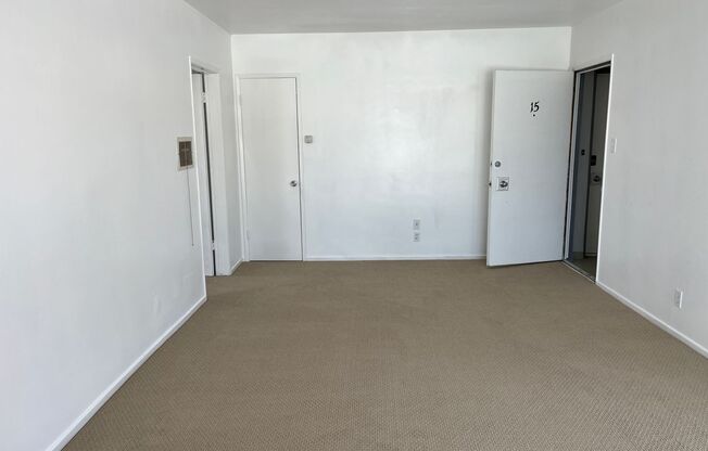 1 bed, 1 bath, 694 sqft, $3,600, Unit 17020- 15