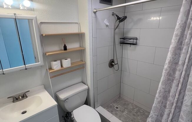 1 bed, 1 bath, $1,900, Unit # 1104