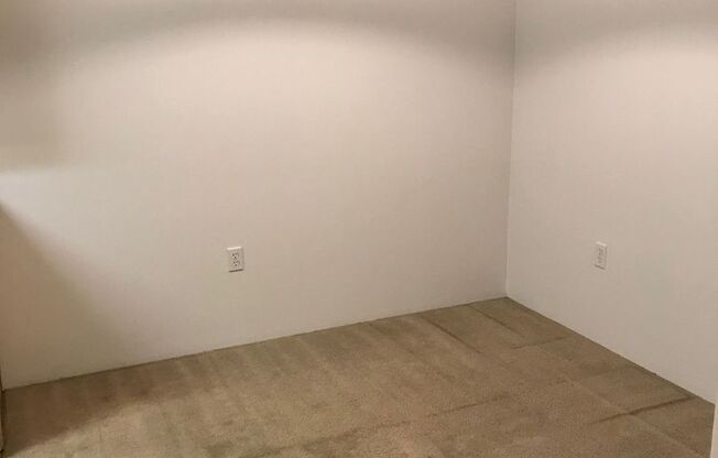 2 beds, 2 baths, 1,050 sqft, $1,550, Unit C-04