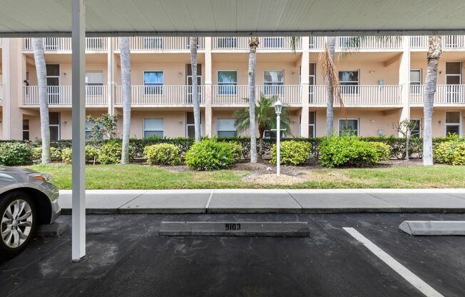 GORGEOUS 2 BEDROOM, 2 BATHROOM CONDO LOCATED IN STONEYBROOK AT PALMER RANCH!