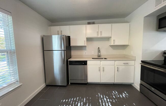 1 bed, 1 bath, 614 sqft, $900, Unit Unit 201