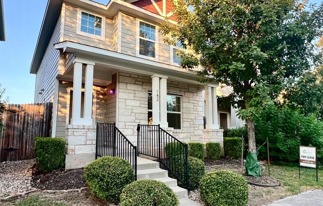 Off I-35 in San Marcos! $300 Move-In Credit!