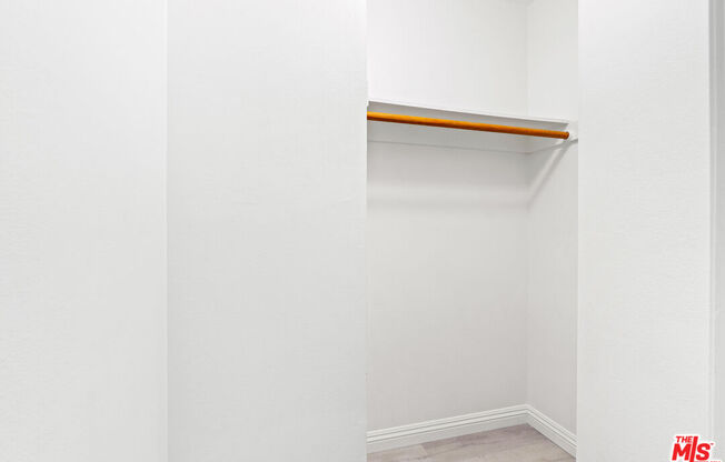 1 bed, 2 baths, 1,076 sqft, $3,400, Unit 703