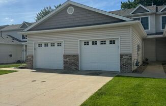 Well maintained NW Rochester Mn Townhouse for rent.