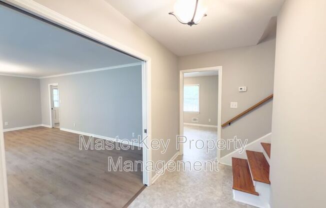 544 ELLYNN DR