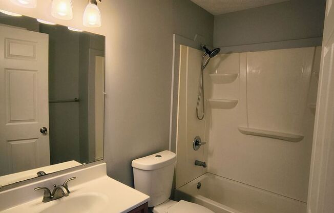 2 beds, 1.5 baths, 940 sqft, $1,385, Unit 9320-01