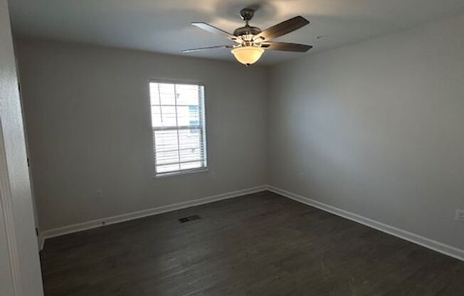 3 beds, 2 baths, $1,450, Unit 17254-28A